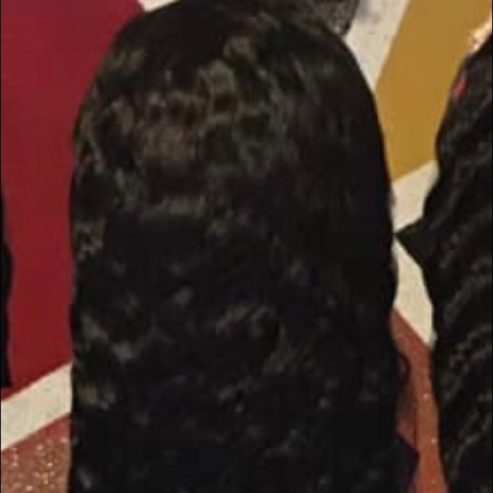 22” curly wig